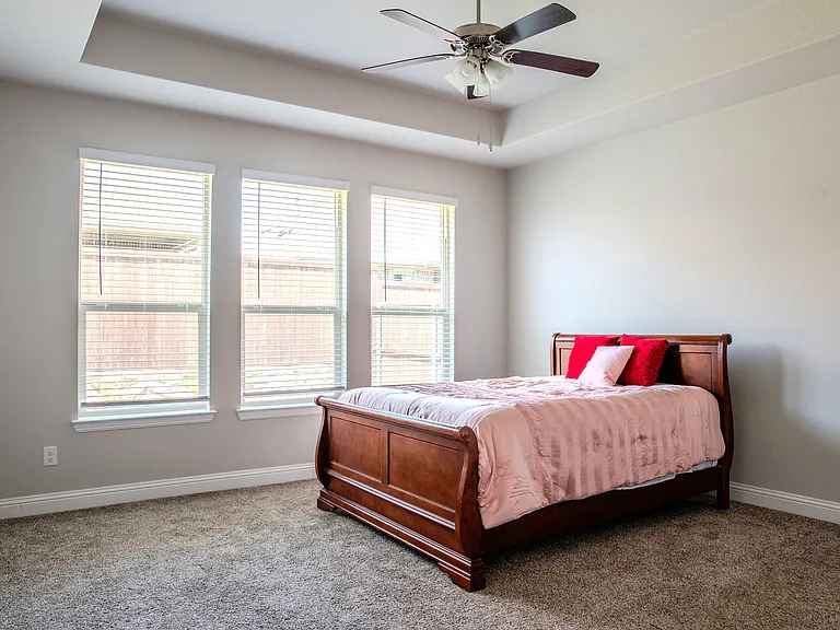 1017 Almond St — Photo 16