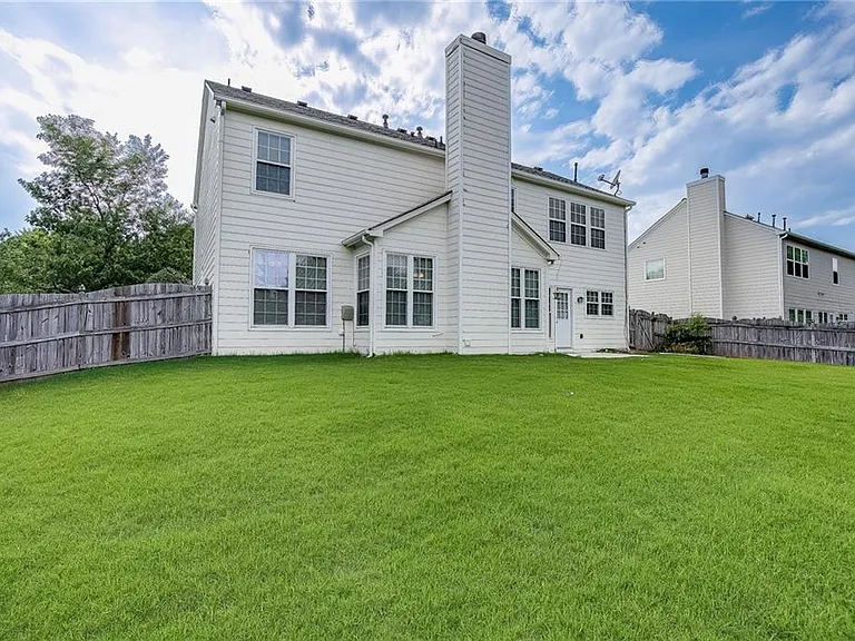305 Leatherman Ct — Photo 49
