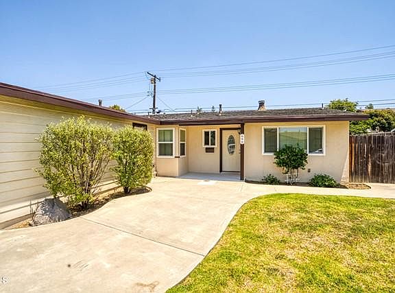 3rd image of 202 S Ashwood Ave