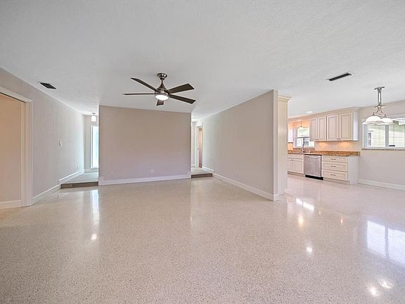 5th image of 1163 60TH AVENUE S