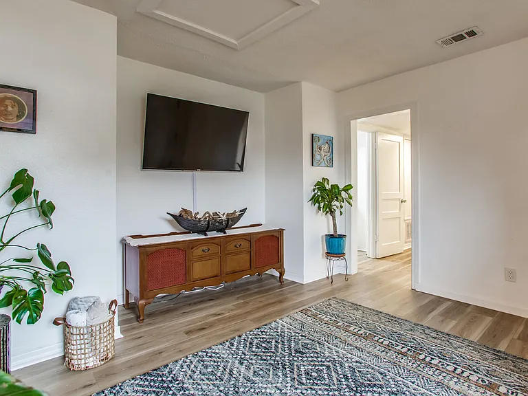 102 Alba Plena St — Photo 6