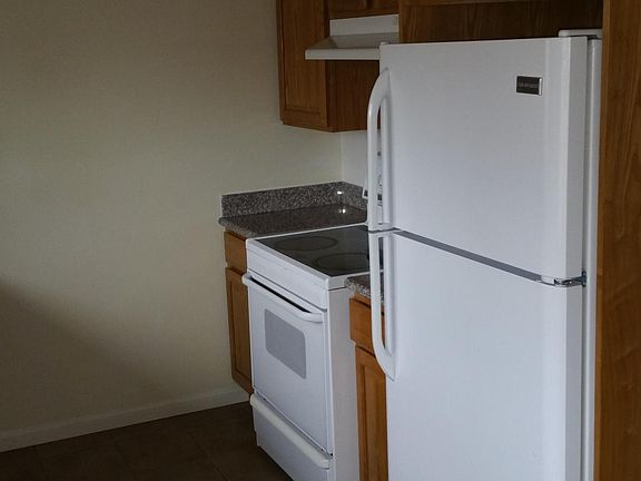 5th image of 604 Peninsula Ave APT 6