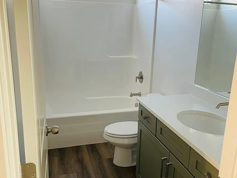 13728 S Devers Dr — Photo 32