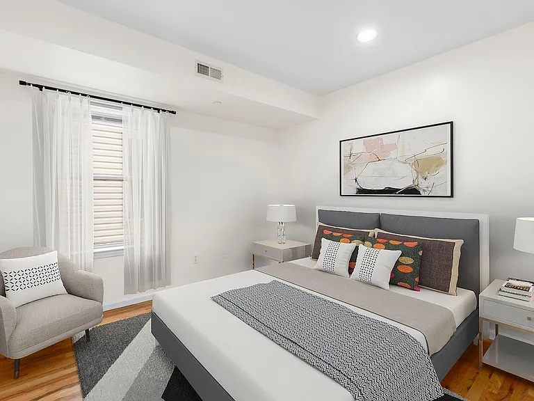 117 Logan Ave — Photo 5