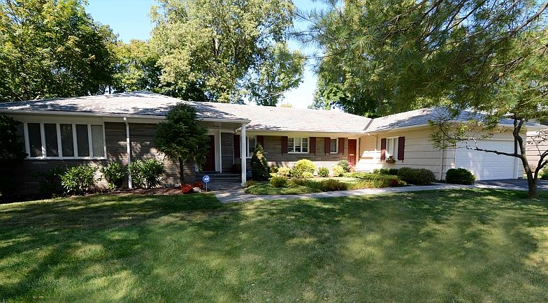 1st image of 199 Northwoods Dr