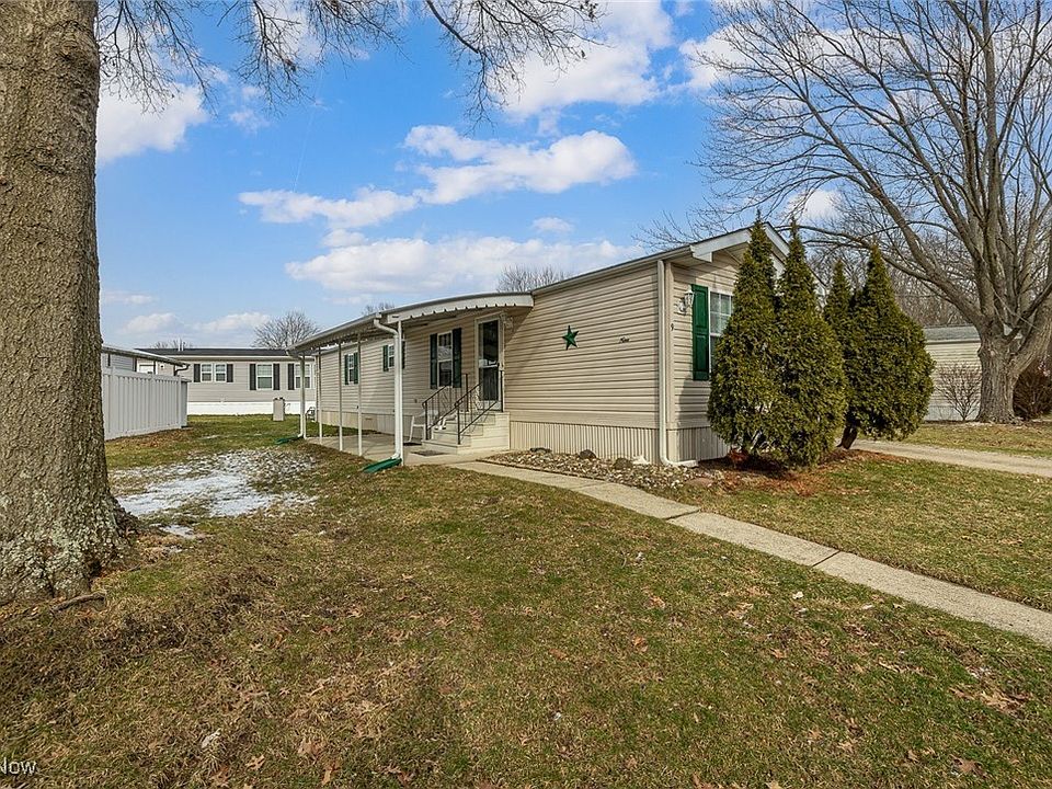 1st image of 9 Brightwood Dr
