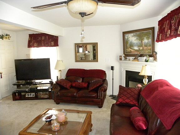 2nd image of 235 Dogwood Ave
