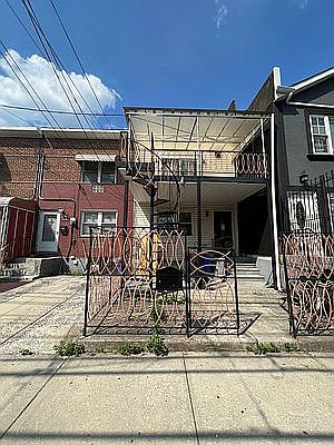 3rd image of 1281 E 223rd St #1