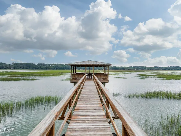 285 De La Gaye Point, Beaufort, SC 29902