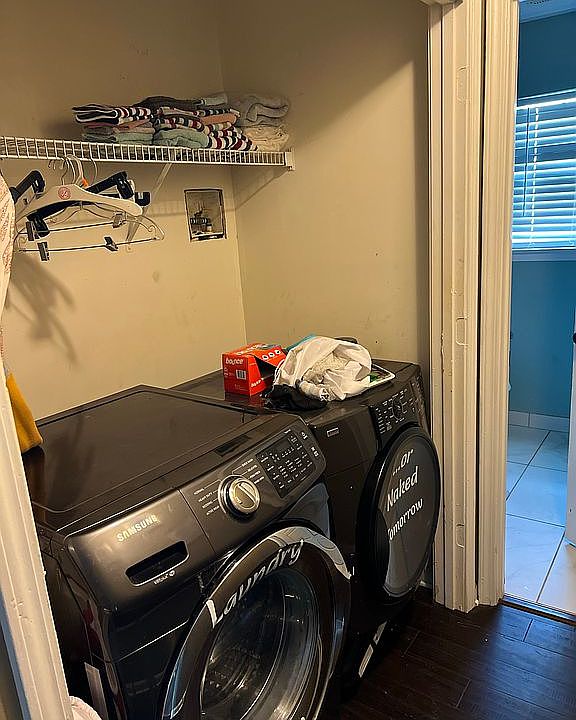 1st image of 3033 Melita Ave