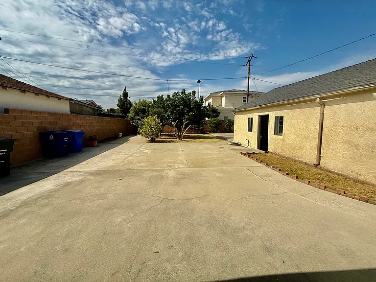 9509 Guess St — Photo 10