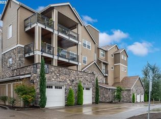 11758 SE Crested Eagle Ln #G-5, Happy Valley, OR