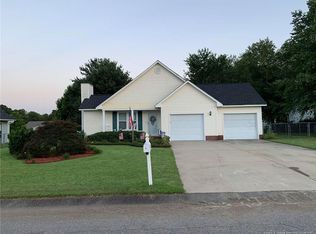 308 Buckeye Dr, Raeford, NC 28376