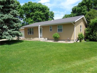 213 Meadow Ln, New Prague, MN, 56071