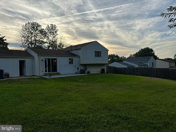 5th image of 13621 Rush Dr
