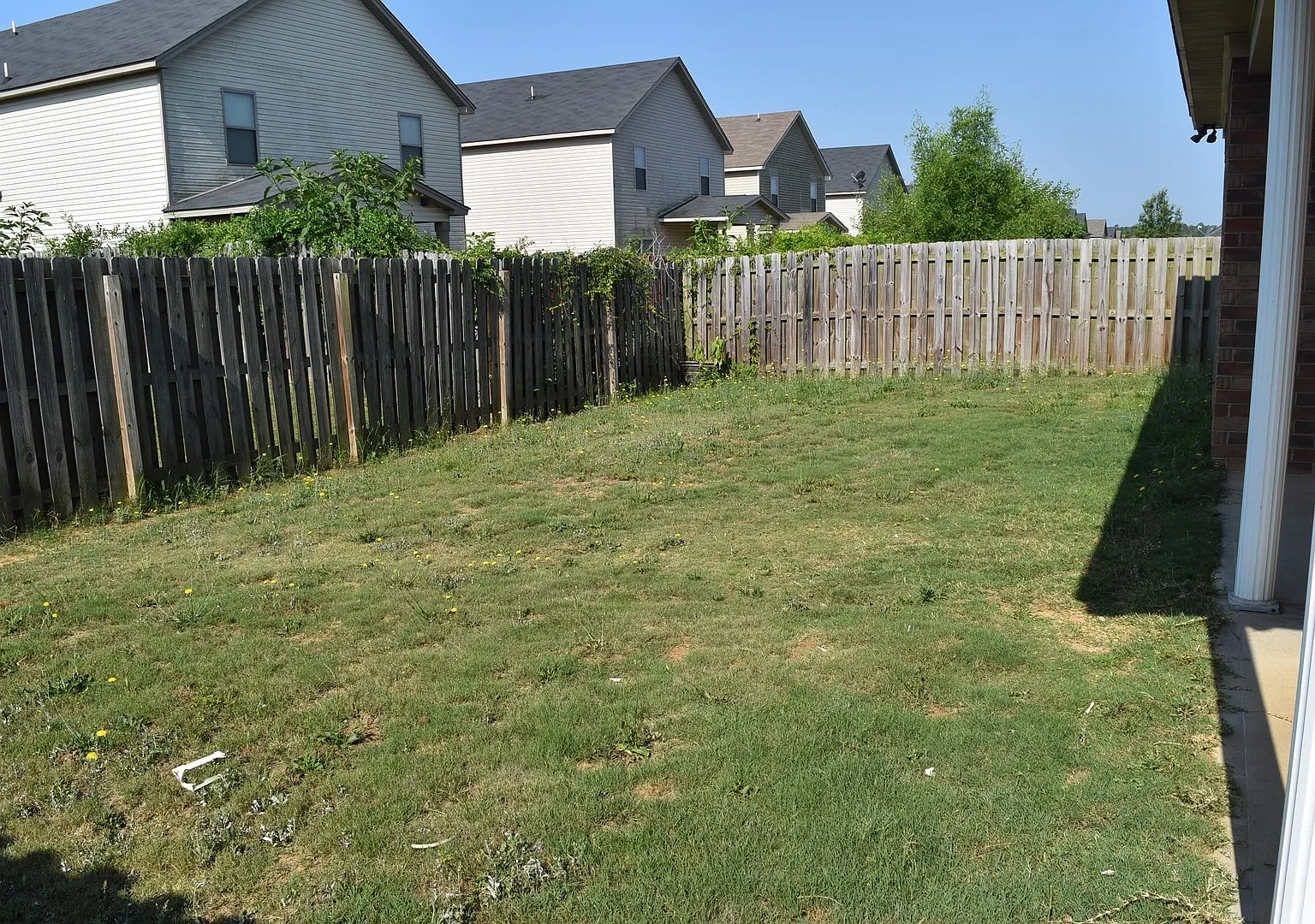 Before you rent an apartment in Grovetown...3BR /2 Baths , Split floor plan, fenced yard, 2car ga... — Photo 3