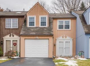 21 Monmouth Dr, Cranberry Township, PA 16066