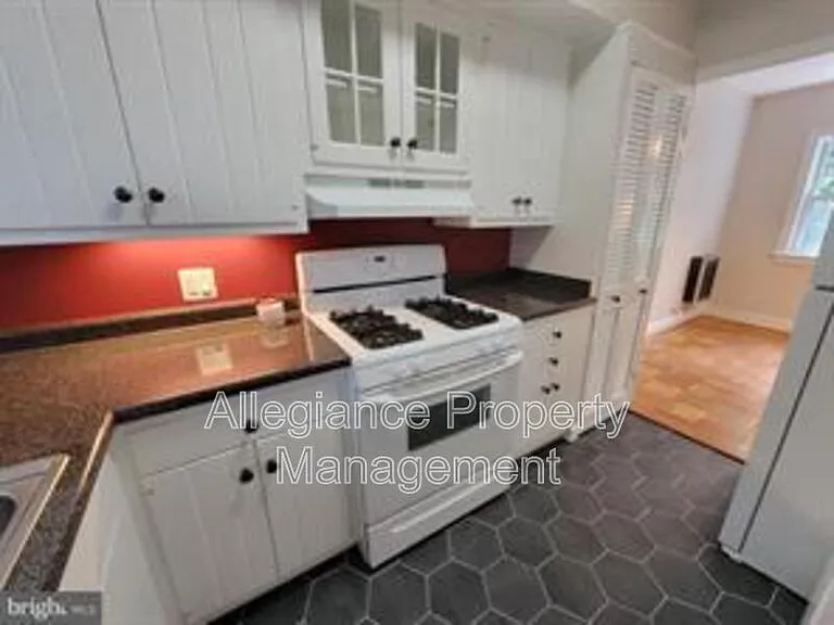 3472 Gunston Rd — Photo 9
