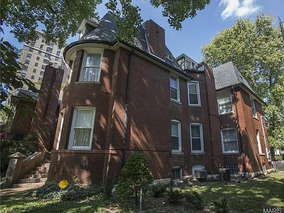 3rd image of 4449 W Pine Blvd