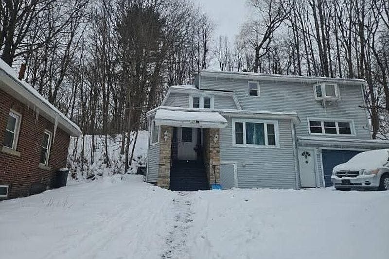 1st image of 40 Northampton Rd