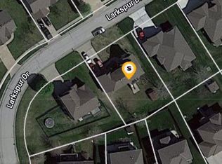 20921 Larkspur Dr, Peculiar, MO 64078