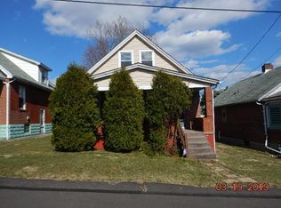 1113 Lippencot St, Duquesne, PA 15110