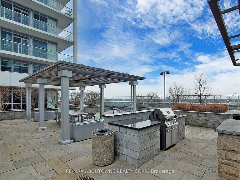 55 Speers Rd #1007 — Photo 28