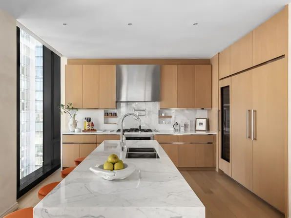 277 5th Avenue image 10 of 27