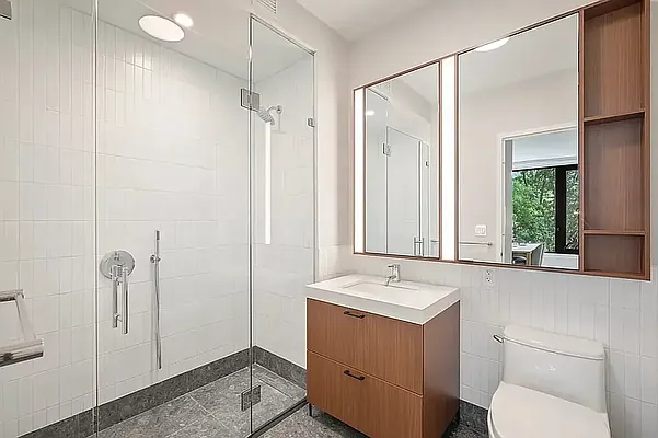 Rented by Living New York | media 44