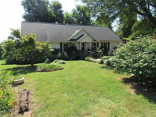 1st image of 117 Hillcrest Dr