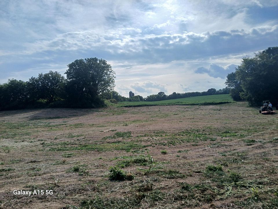 2nd image of 1862 County Road 609
