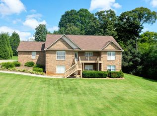 3960 Leyte Dr, Maryville, TN 37801