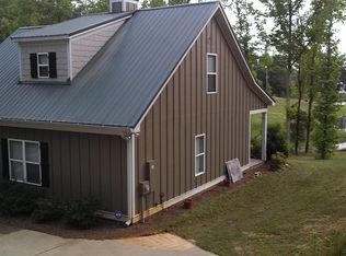 386 Lake Ridge Dr, Alexander City, AL 35010