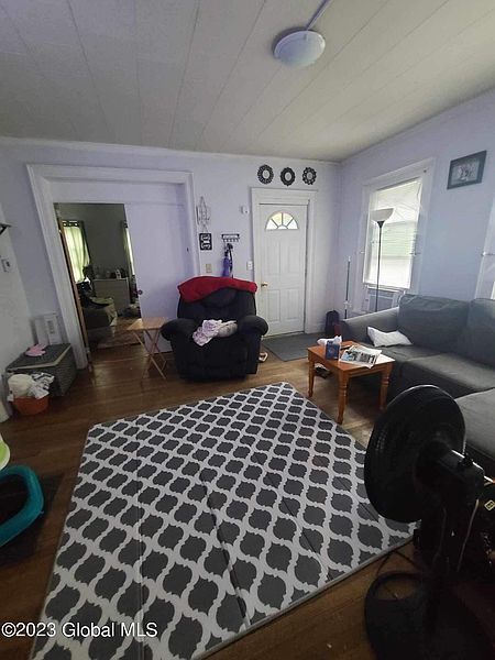 2nd image of 64 Fox Street