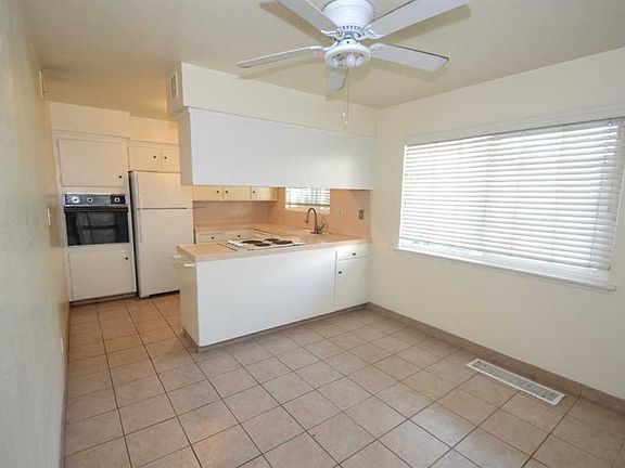 5th image of 5075 N Roosevelt Ave APT 3