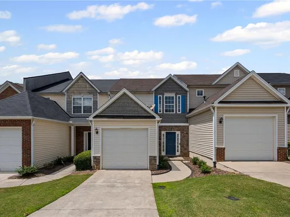 1510 Paramount Ln, Sugar Hill, GA 30518