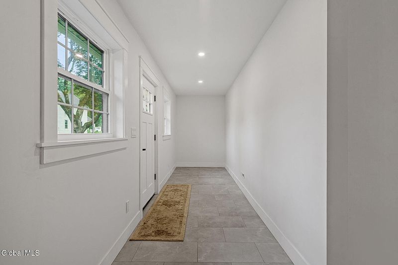 4th image of 1457 New Scotland Road