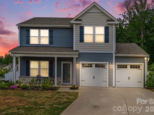 103 Trissy Ct, Statesville, NC 28625