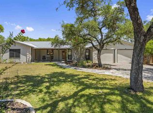 613 Ranchview Dr, Johnson City, TX 78636