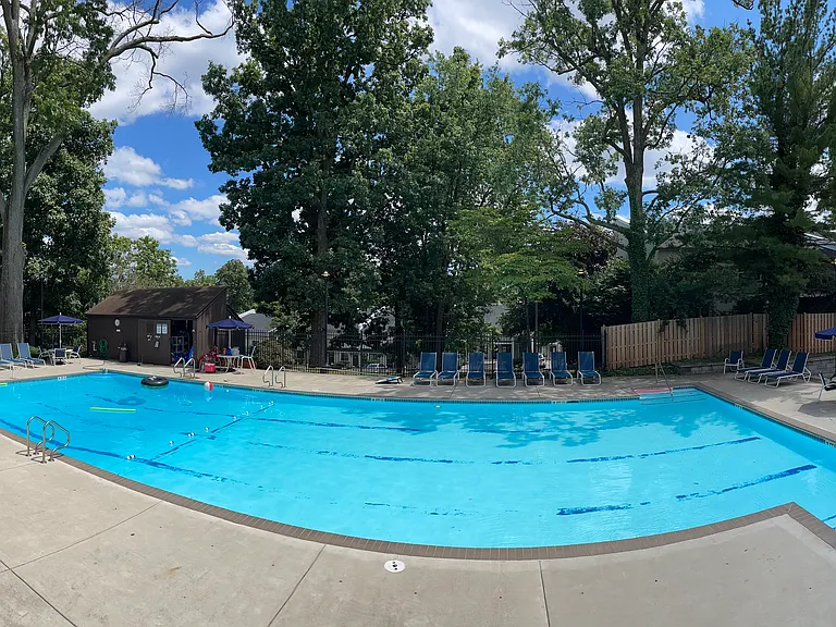 624 Summit House — Photo 26