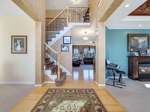 5th image of 2370 Forest Cir