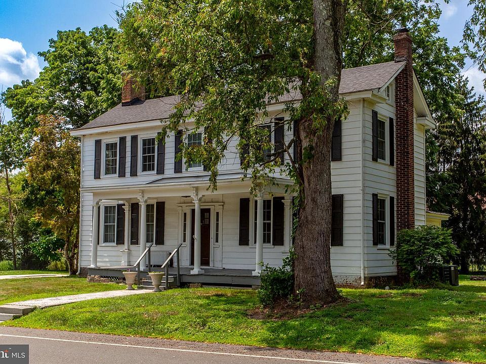 1st image of 173 Old Cranbury Rd