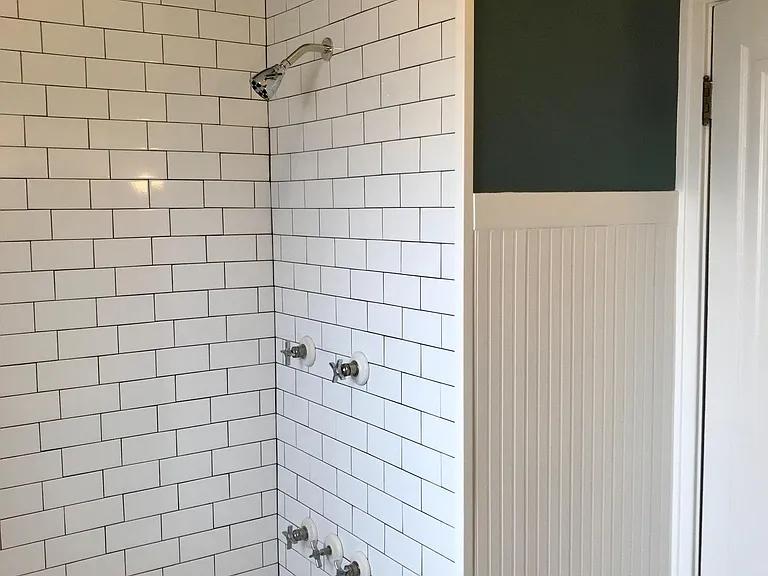 404 Lyon Ave — Photo 15