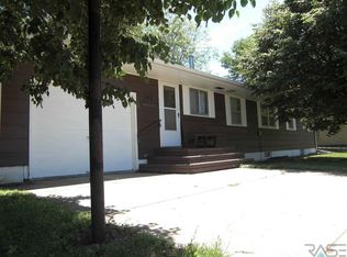 192 W Lake Dr, Arlington, SD 57212
