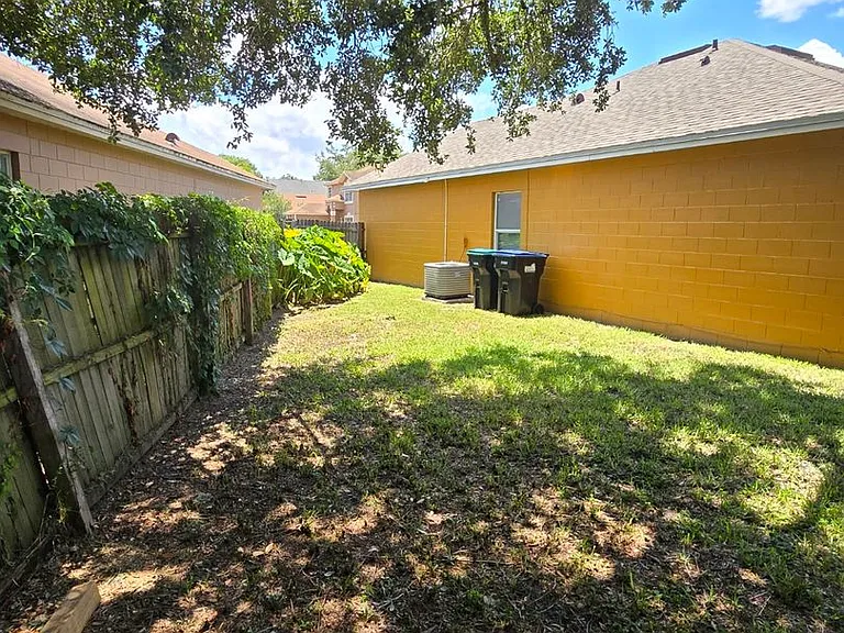 9560 Brackin St — Photo 25