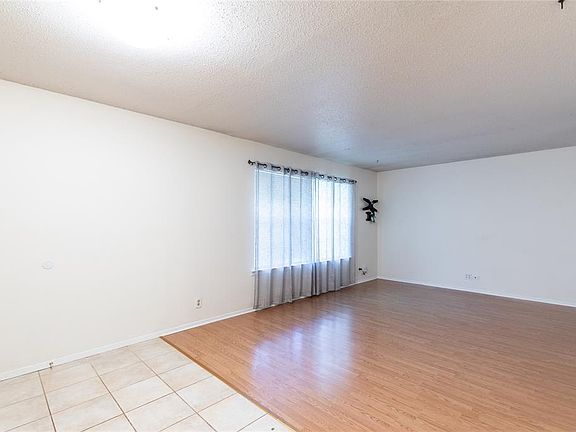 5th image of 1724 Nueces Trl