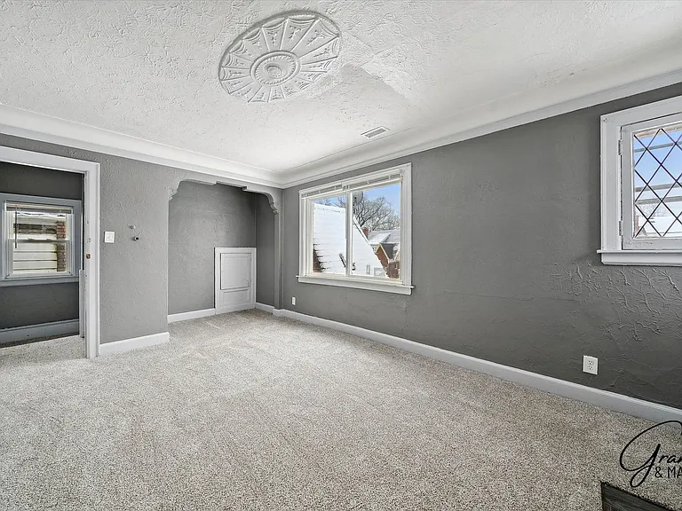 15886/15888 Woodingham - Two Yutes Detroit Holdings LLC — Photo 4