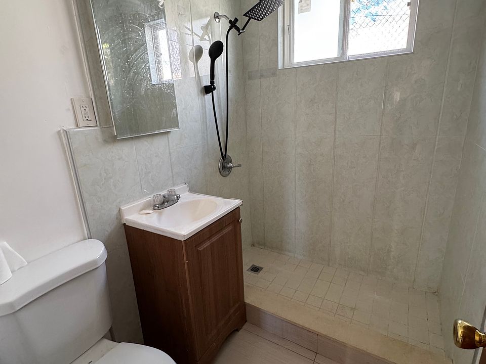 1st image of 3112 1/2 Willard Ave