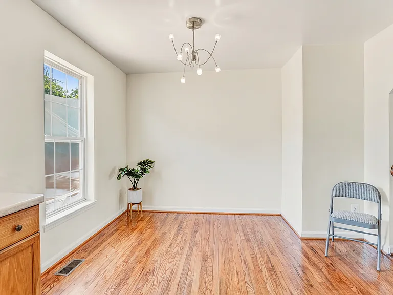 6423 Katherine Ann Ln — Photo 12