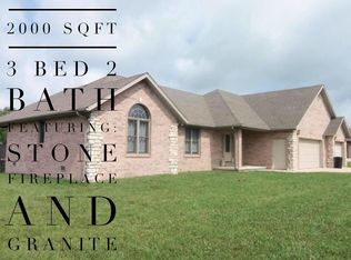 2305 Fruit Station Dr, Mountain Grove, MO 65711